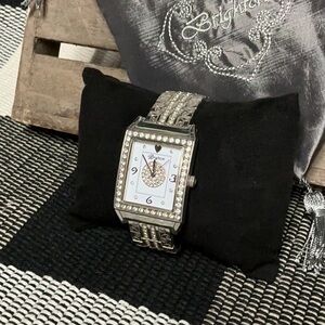 *Working Battery* Brighton euc diamond bar crystal fold over clasp silver watch